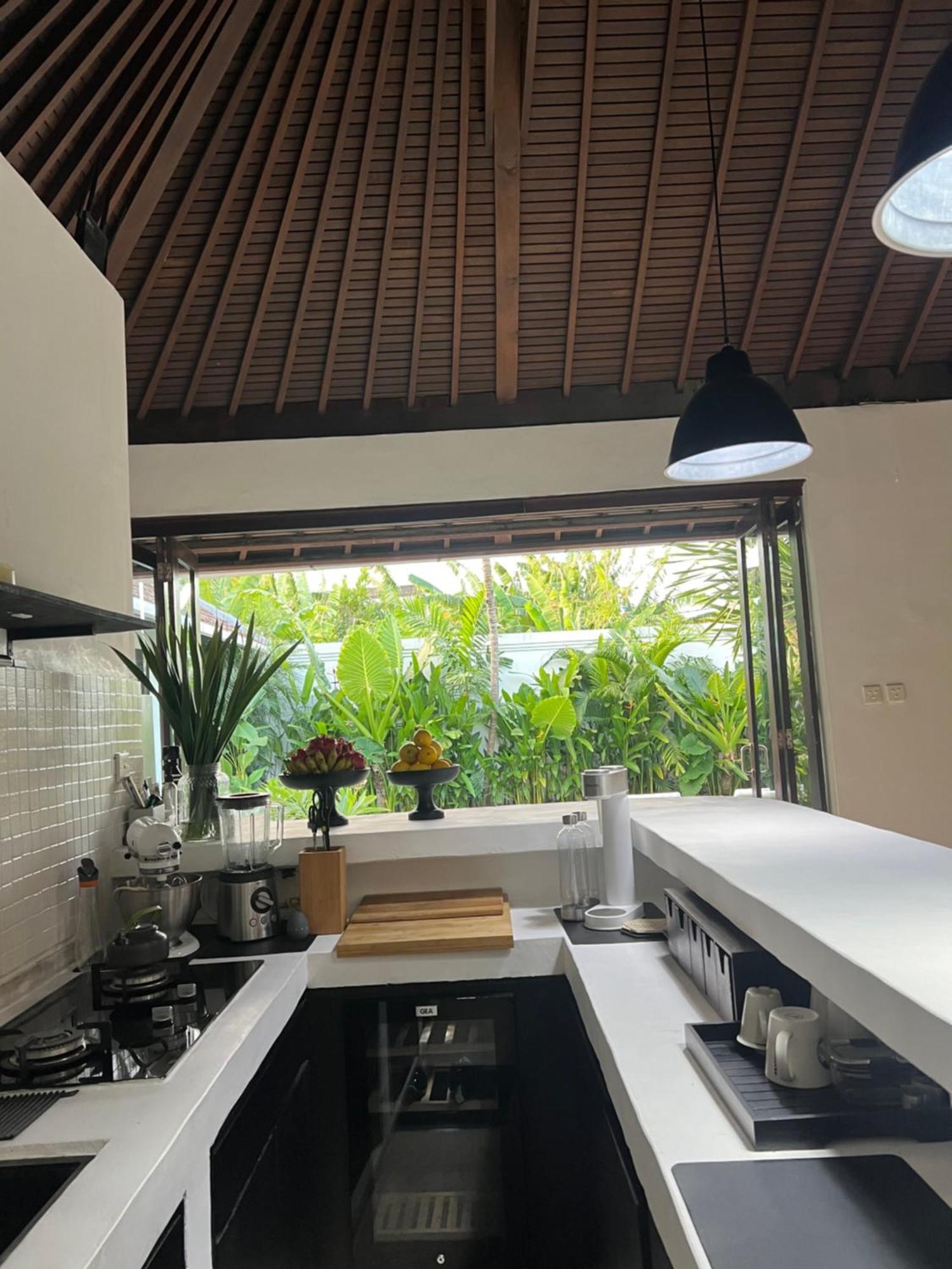 The Mia Bali Villa เกอโรโบกัน ภายนอก รูปภาพ
