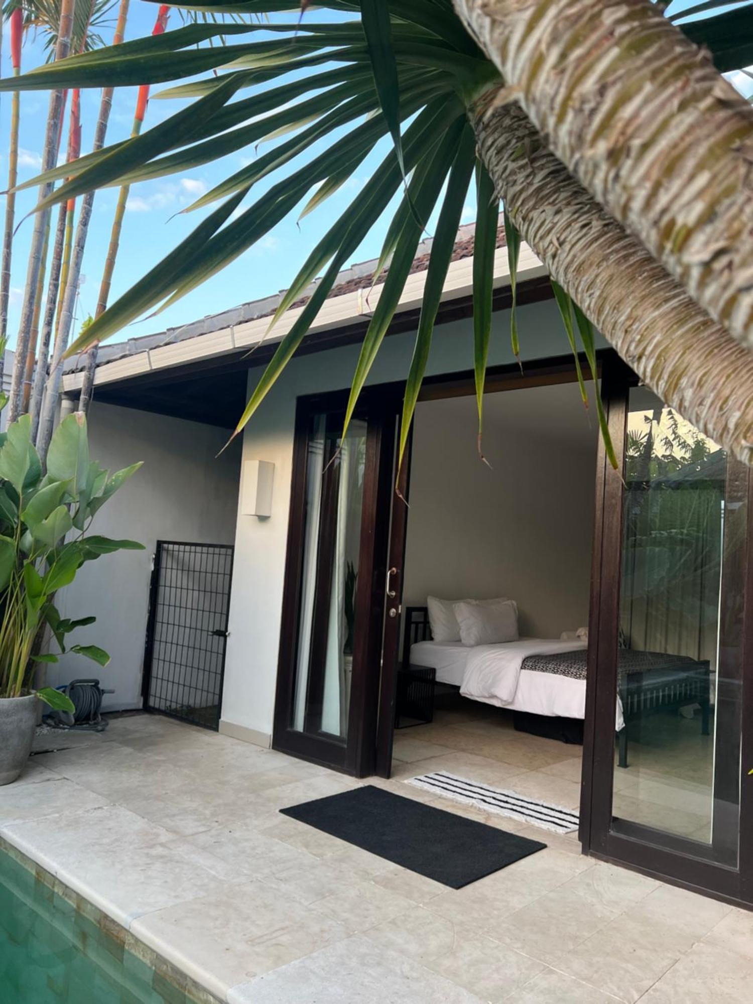 The Mia Bali Villa เกอโรโบกัน ภายนอก รูปภาพ