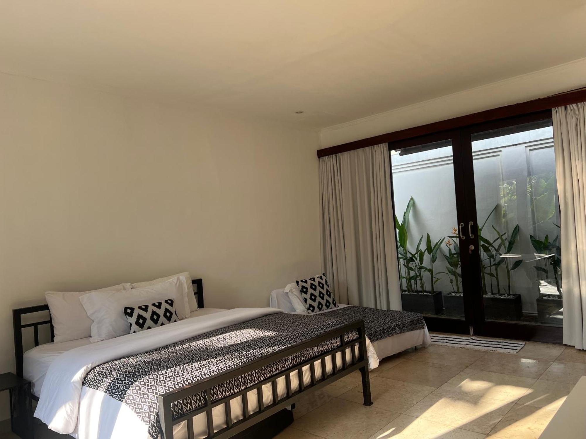The Mia Bali Villa เกอโรโบกัน ภายนอก รูปภาพ