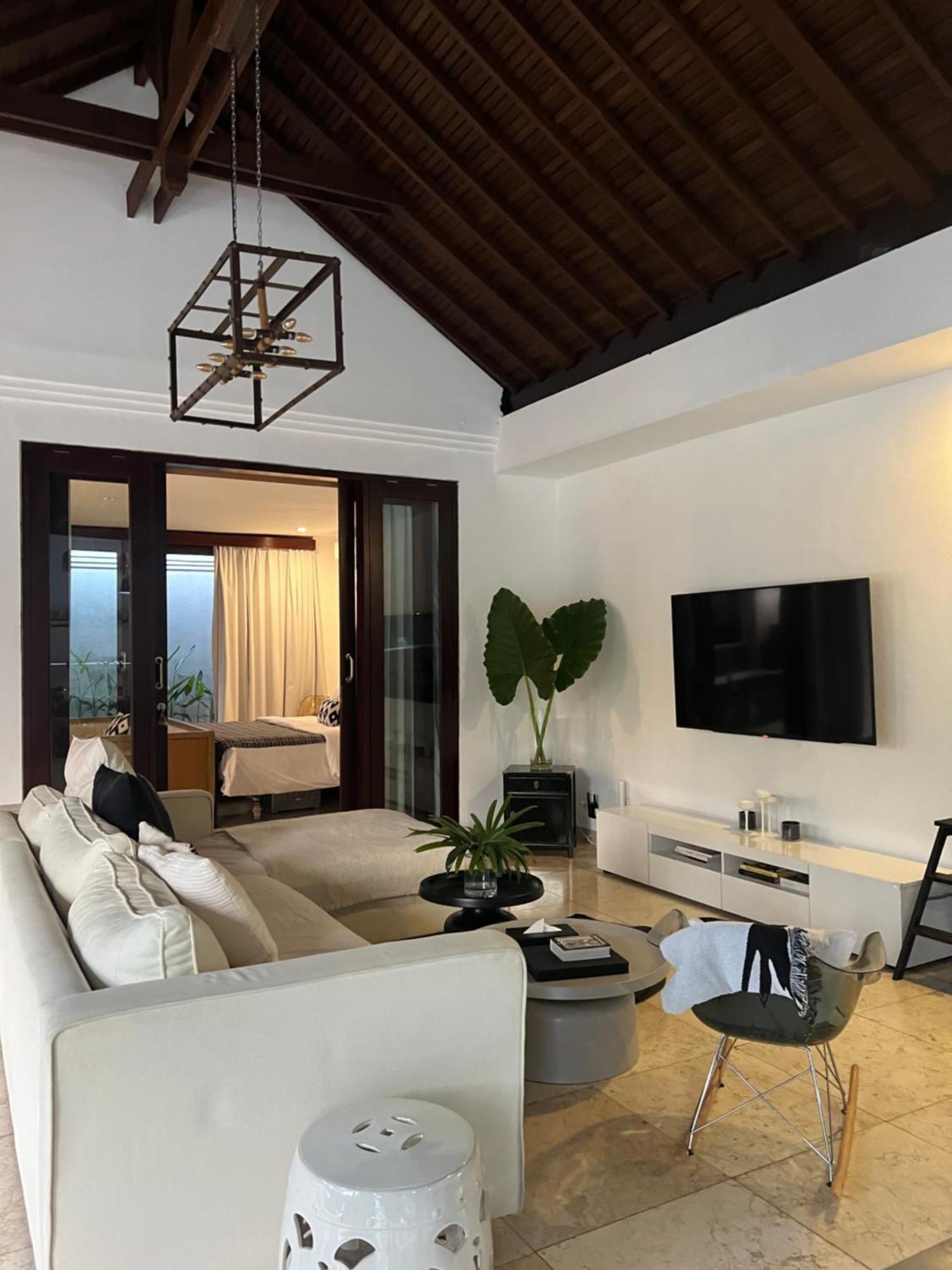 The Mia Bali Villa เกอโรโบกัน ภายนอก รูปภาพ