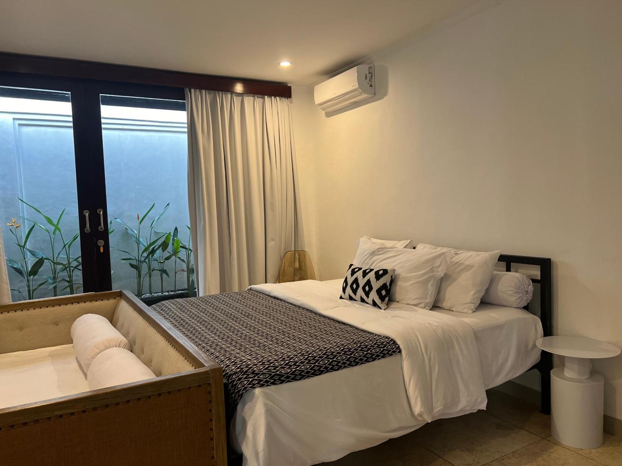 The Mia Bali Villa เกอโรโบกัน ภายนอก รูปภาพ