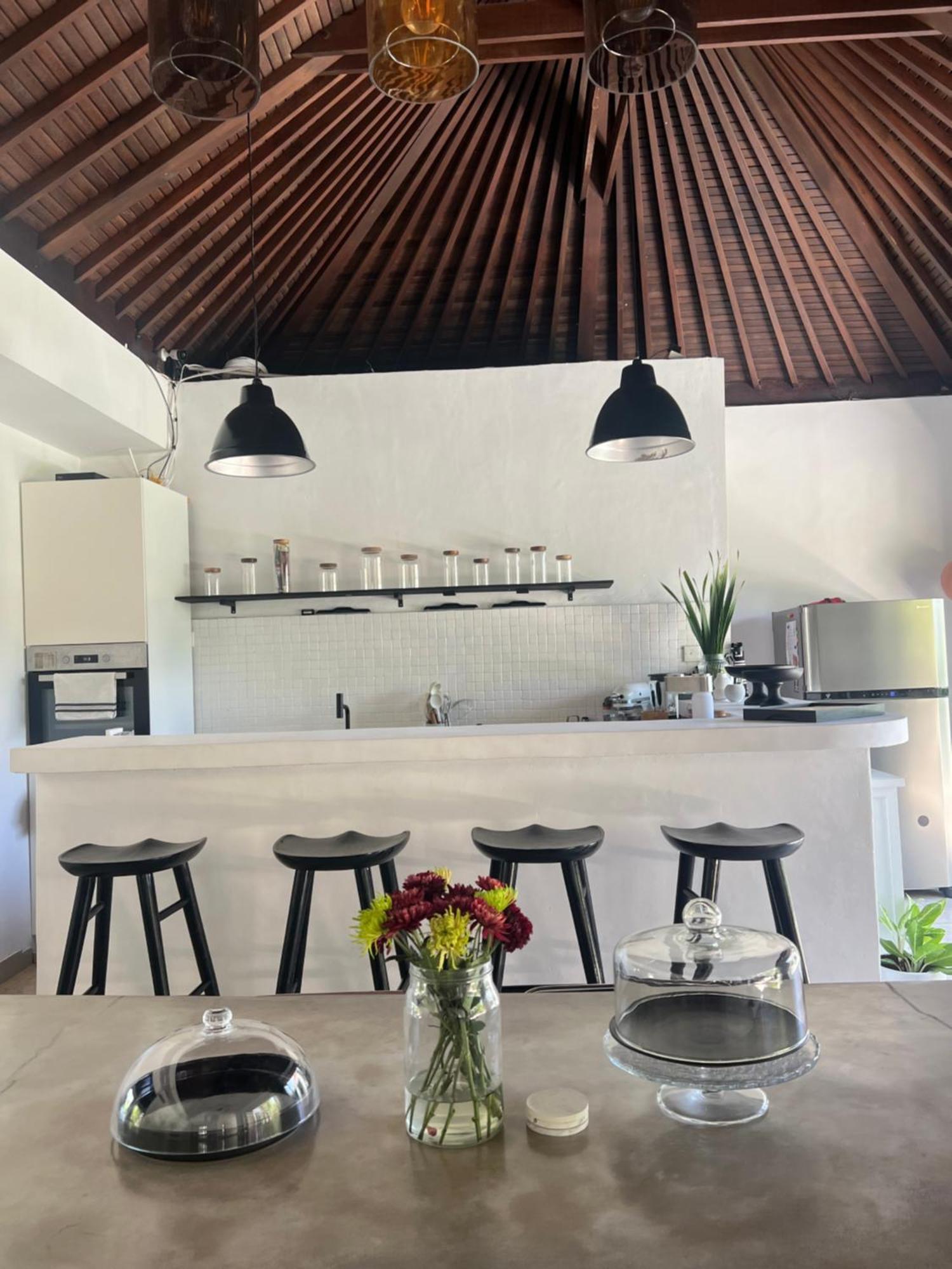 The Mia Bali Villa เกอโรโบกัน ภายนอก รูปภาพ