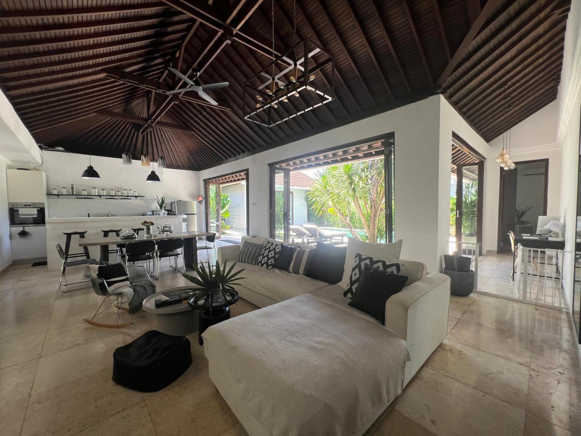 The Mia Bali Villa เกอโรโบกัน ภายนอก รูปภาพ